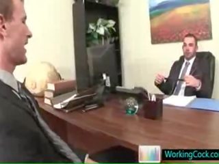 Praca wywiad resulting w grand zaparowany gej porno przez workingcock